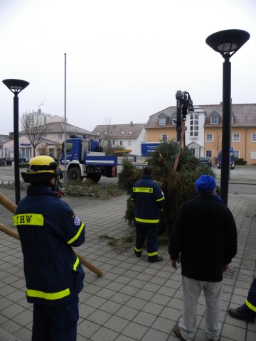 Christbaumaufstellen 2016 07